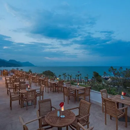 Nirvana Mediterranean Excellence منتجع 5*